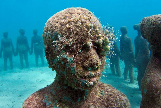 震惊！海底发现神秘人类 疑似特异外星人(图组)